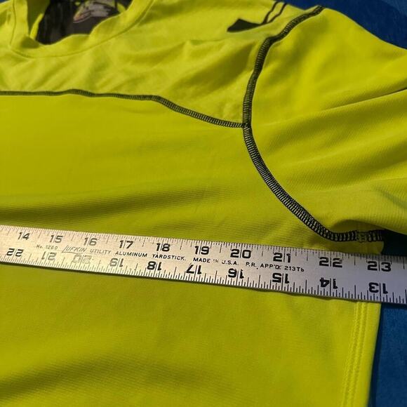 Vintage Under Armour Combine HeatGear T-Shirt - Picture 3 of 5